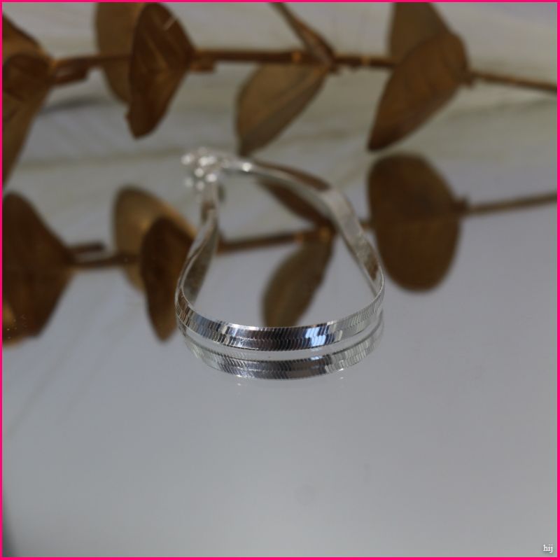 Pulsera Lisa Brillante en Plata Ley 925 ✨