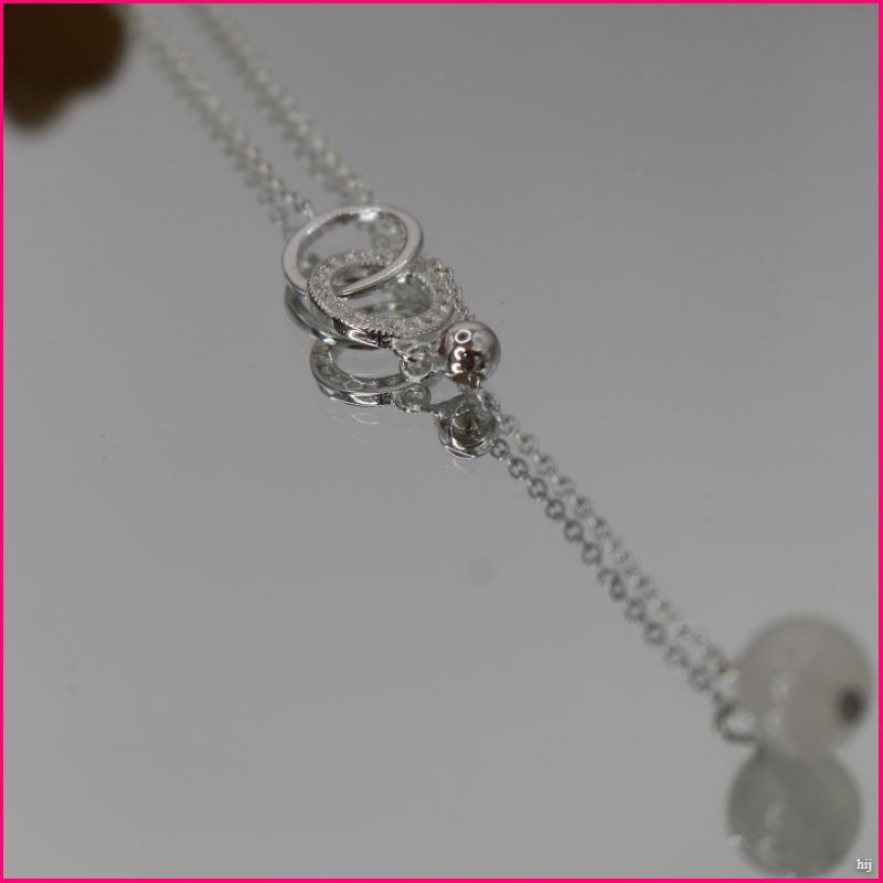 Collar Piedra Luna: Elegancia y Energía en un Solo Accesorio 🌙✨