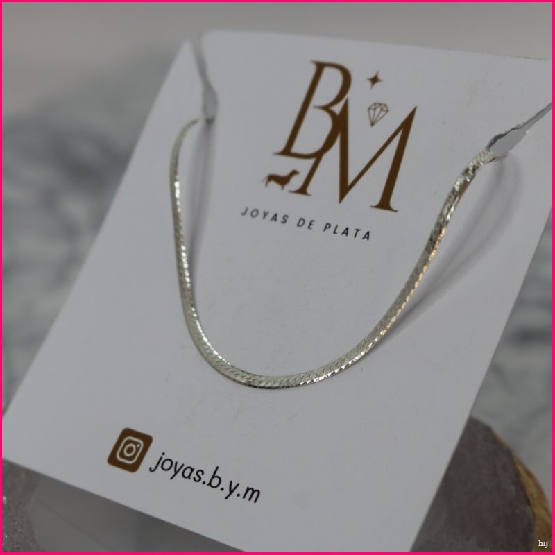 Collar de Plata Brillante: Elegancia Atemporal en Cada Detalle ✨