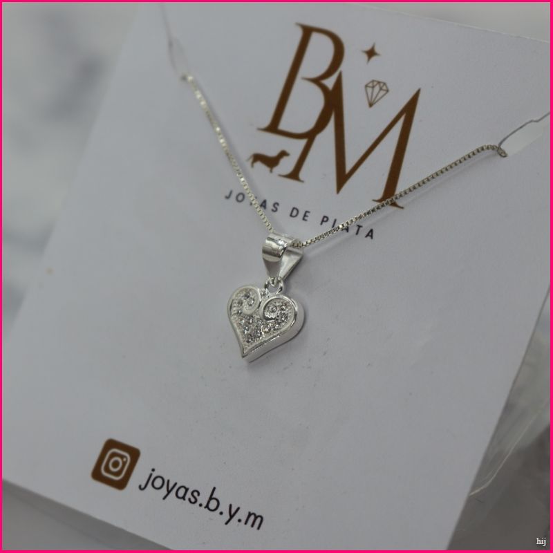Colgante Corazón con Circones: Elegancia que Conquista💖✨