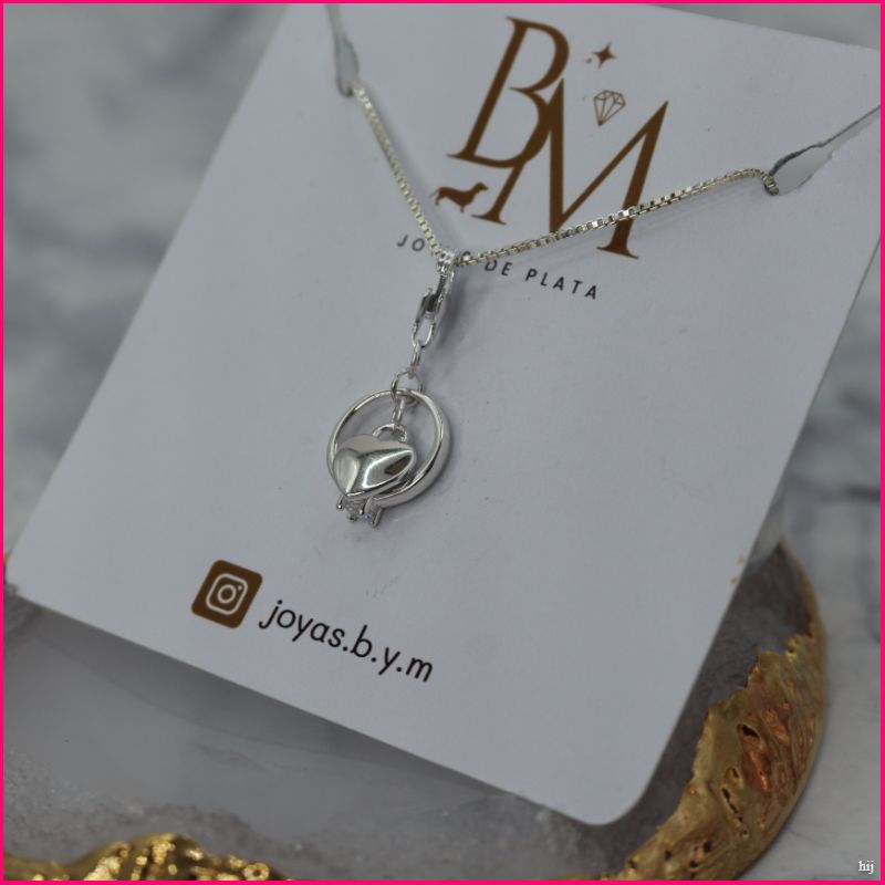 Colgante Corazón con Anillo: Un Símbolo de Amor y Eternidad ❤️