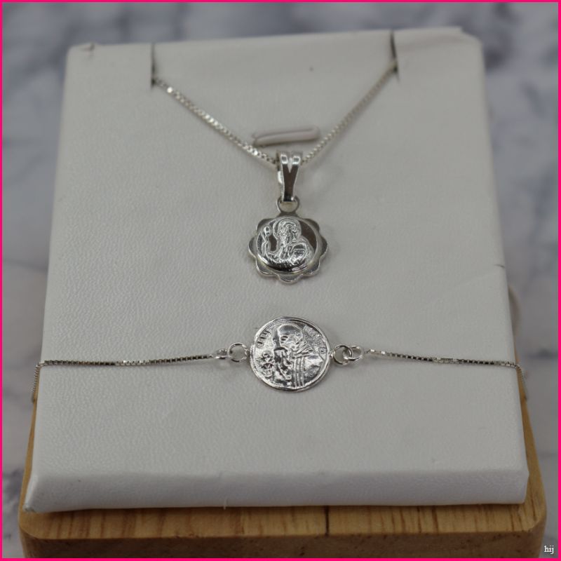 Conjunto de Plata San Benito: Protección y Estilo en Perfecta Armonía