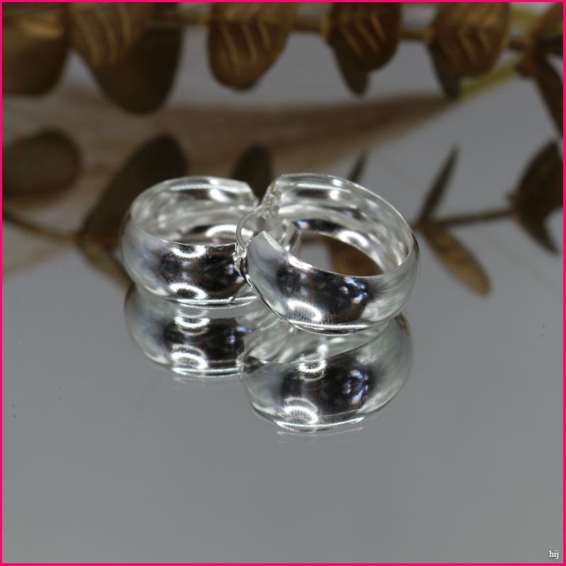 Argollas "Esencia Clásica": Elegancia Atemporal en Plata ✨