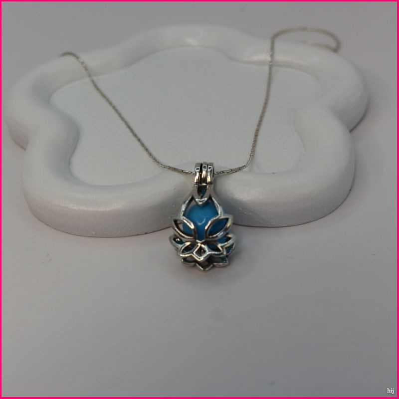 💎 Collar "Llamador de Ángel Flor de Loto": Conexión Espiritual y Elegancia ✨