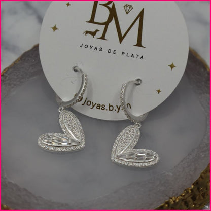 Aros Corazón Brillante - Amor y Elegancia en Plata