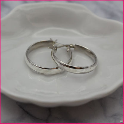 Argollas Clásicas Pulidas - Brillo y Elegancia Atemporal