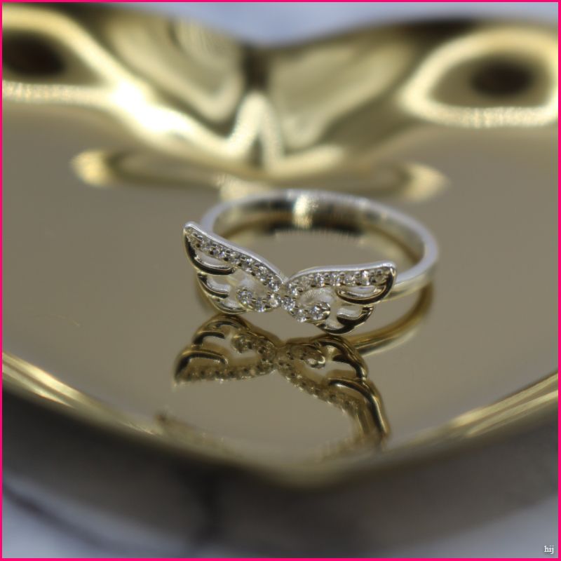 Anillo Alas de Luz - Libertad y Elegancia en un Diseño Único