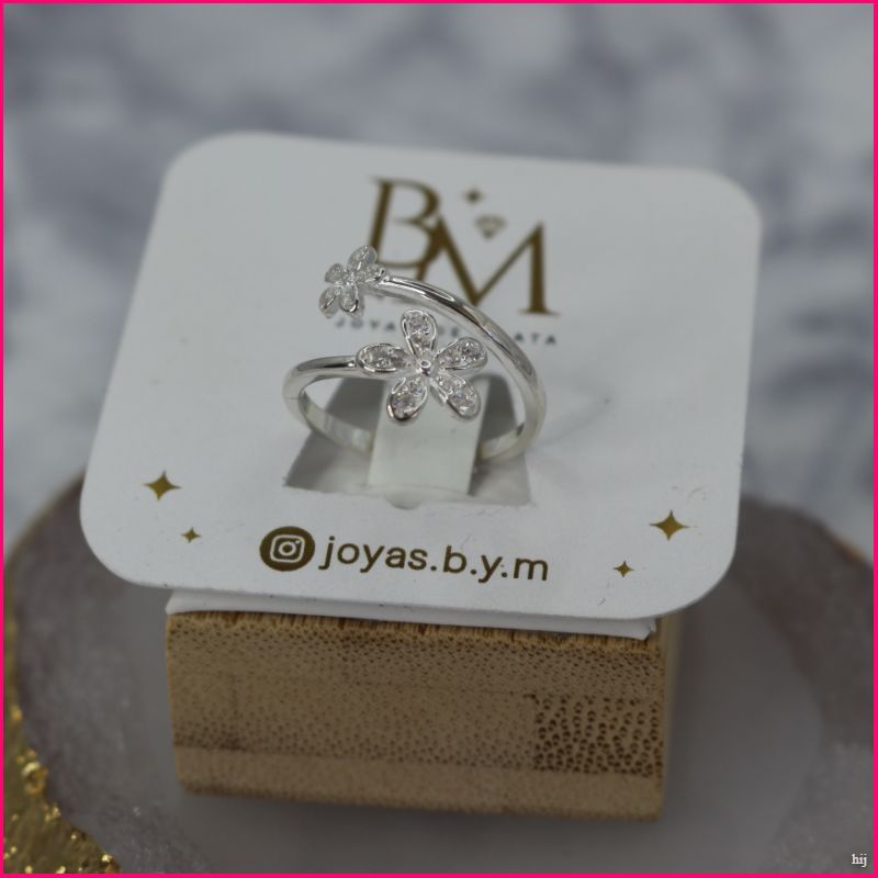 Anillo Flor Radiante - Frescura y Elegancia en Plata