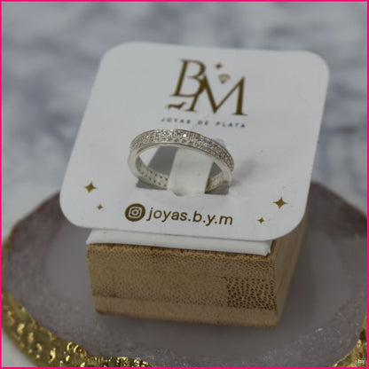 Anillo Brillante Eternity - Elegancia y Sofisticación en Cada Detalle