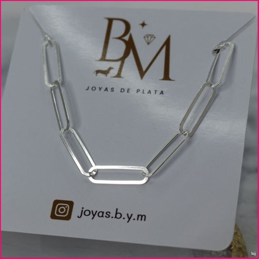 Pulsera Eslabón de Plata: Elegancia Atemporal ✨