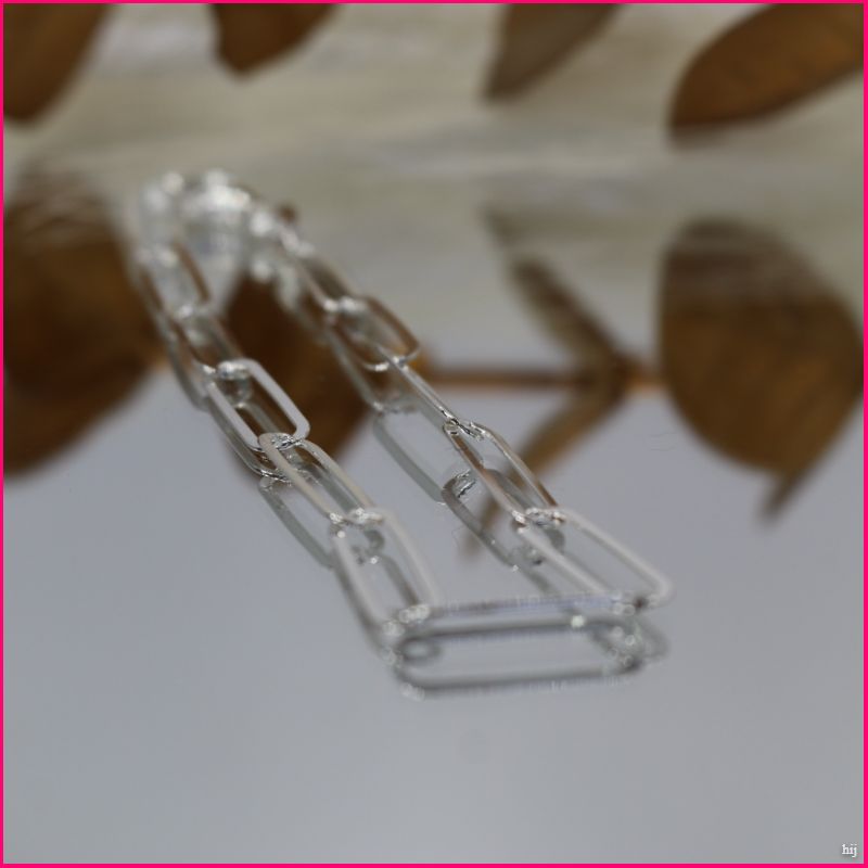 Pulsera Eslabón de Plata: Elegancia Atemporal ✨
