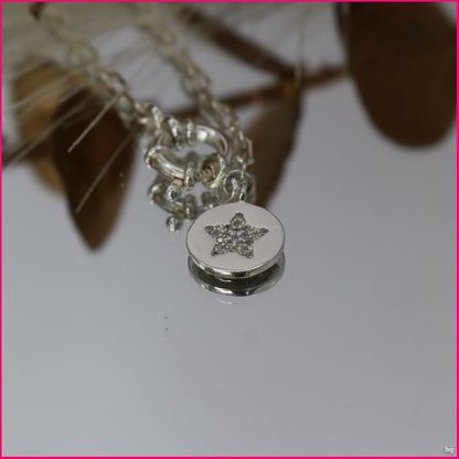 Collar Estrella Plateada: Tu Luz Brillando Siempre 🌟✨