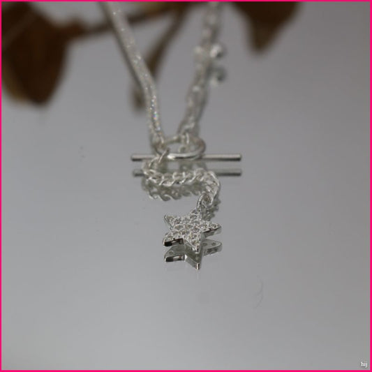 Collar Estrella y Brillo: Encanto Celestial para tu Estilo 🌟✨