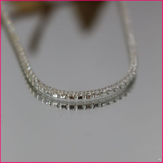 Collar de Circones Brillantes: Un Toque de Lujo y Refinamiento en Tu Look 💎✨