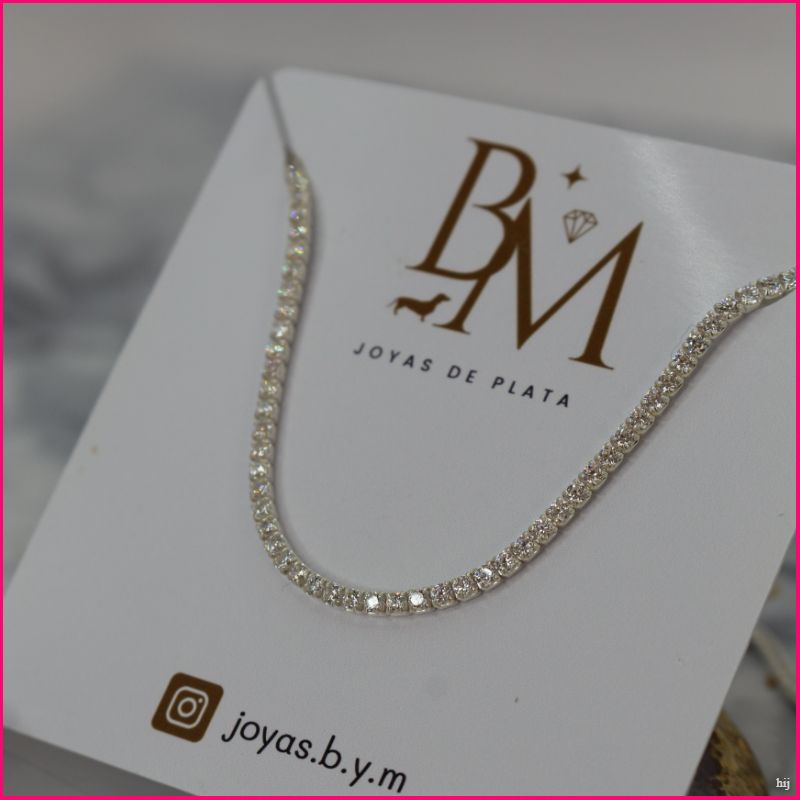 Collar de Circones Brillantes: Un Toque de Lujo y Refinamiento en Tu Look 💎✨