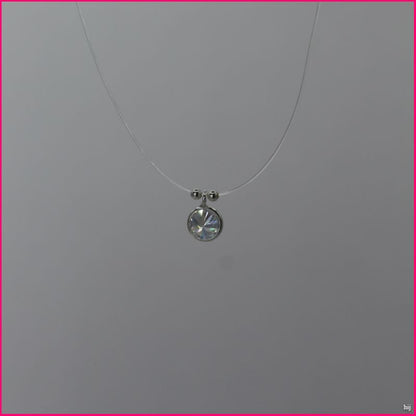 Collar Punto de Luz Invisible: Elegancia en su Forma Más Pura ✨
