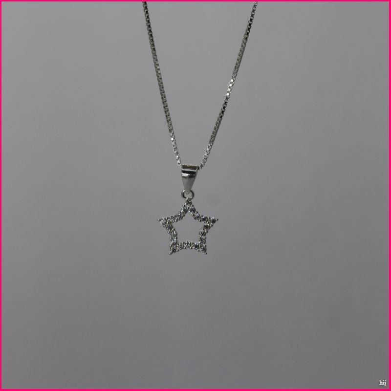 Colgante Estrella con Circones: Brilla con Elegancia y Encanto ✨