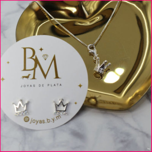 Conjunto de Coronas: Elegancia y Realeza en Cada Detalle