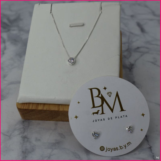 Conjunto Punto de Luz: Elegancia que Brilla en Cada Momento