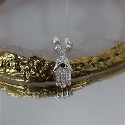 Collar Mano de Fátima: Protección y Estilo en una Joya Única ✨