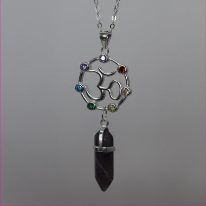 Collar con Cuarzo y 7 Chakras: Armonía y Protección en una Joya&nbsp;✨
