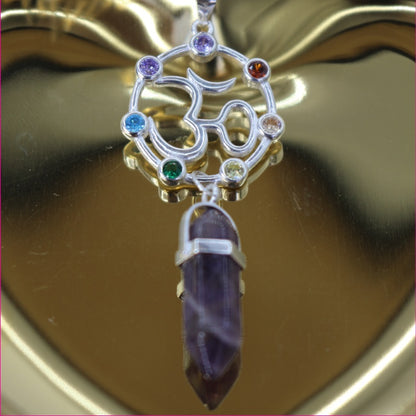 Collar con Cuarzo y 7 Chakras: Armonía y Protección en una Joya&nbsp;✨