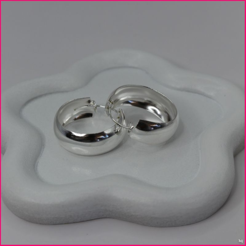 Argollas "Esencia Clásica": Elegancia Atemporal en Plata ✨