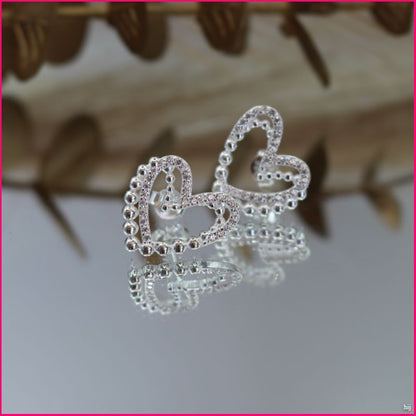 Aros "Corazones de Plata": Amor y Elegancia en Cada Detalle ✨