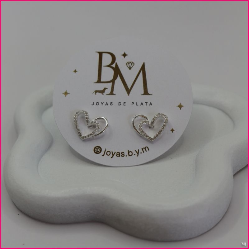 Aros "Corazón Infinito": Elegancia y Amor sin Límites ✨