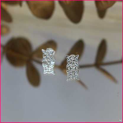 💎 Aros "Nudo de Brujas": Elegancia y Protección ✨