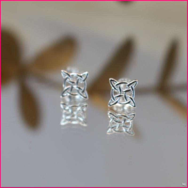 💎 Aros "Nudo de Brujas": Elegancia y Protección ✨