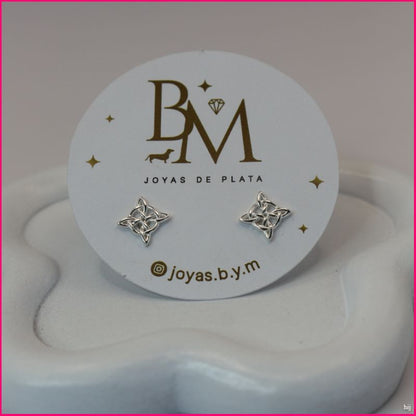 💎 Aros "Nudo de Brujas": Elegancia y Protección ✨