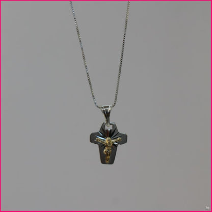 💎 Collar "Jesús en la Cruz": Fe y Estilo Atemporal ✨