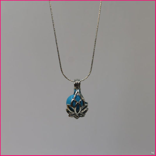💎 Collar "Llamador de Ángel Flor de Loto": Conexión Espiritual y Elegancia ✨