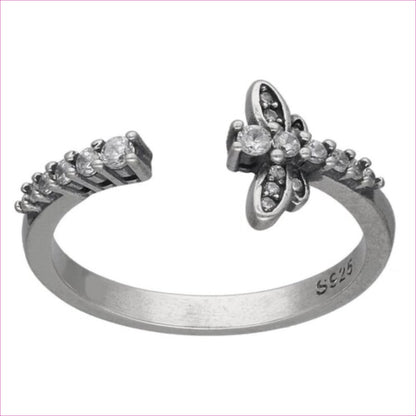 Anillo Libélula Brillante - Elegancia y Transformación en Plata